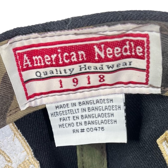 American Needle Red Sox Flat Bill Snapback Black & Camo - Picture 7 of 8